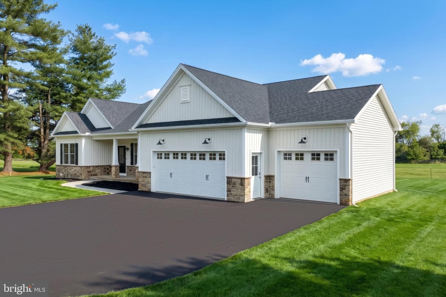 667 Brickyard Rd photo 4
