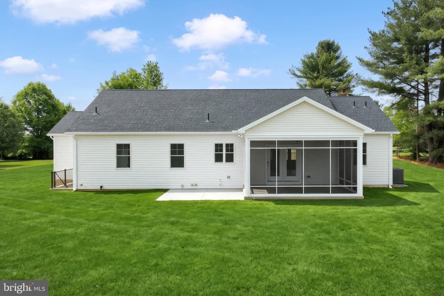 667 Brickyard Rd photo 6