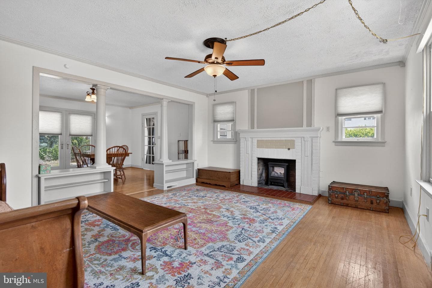 210 Stambach Street photo 5