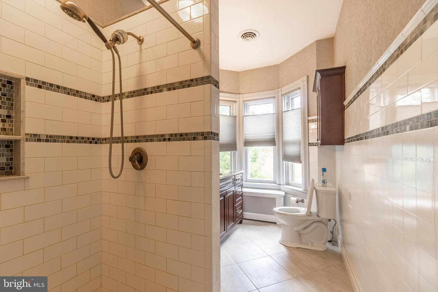 300 Lincoln Way W photo 22