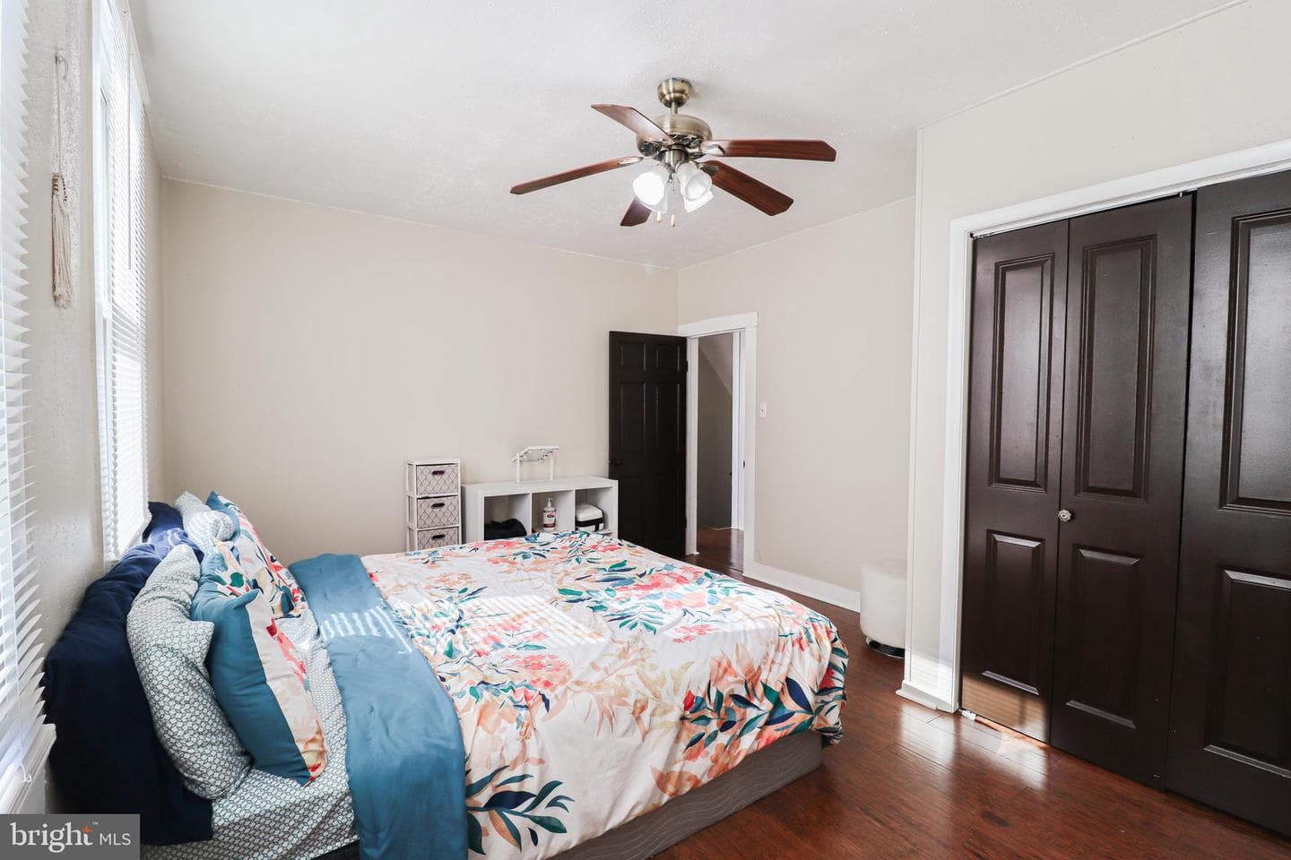 8 Carlisle Street photo 36