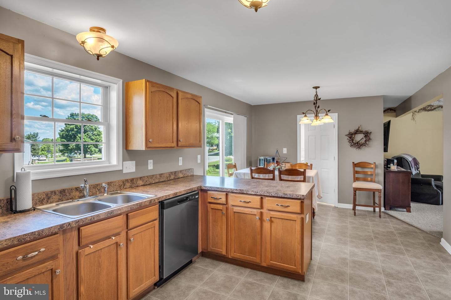 21 Wadsworth Drive photo 17
