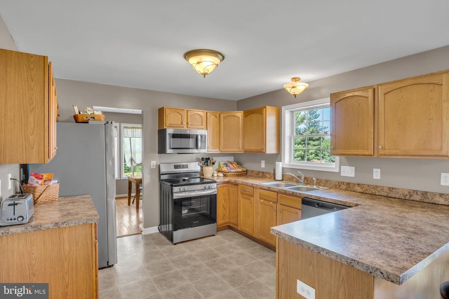 21 Wadsworth Drive photo 19