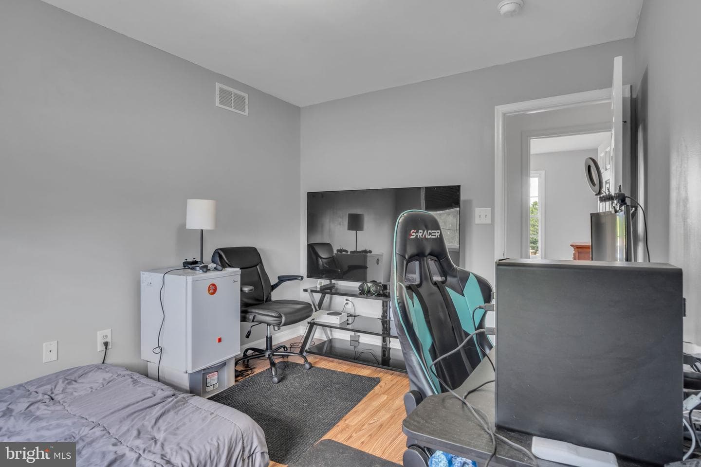 21 Wadsworth Drive photo 42