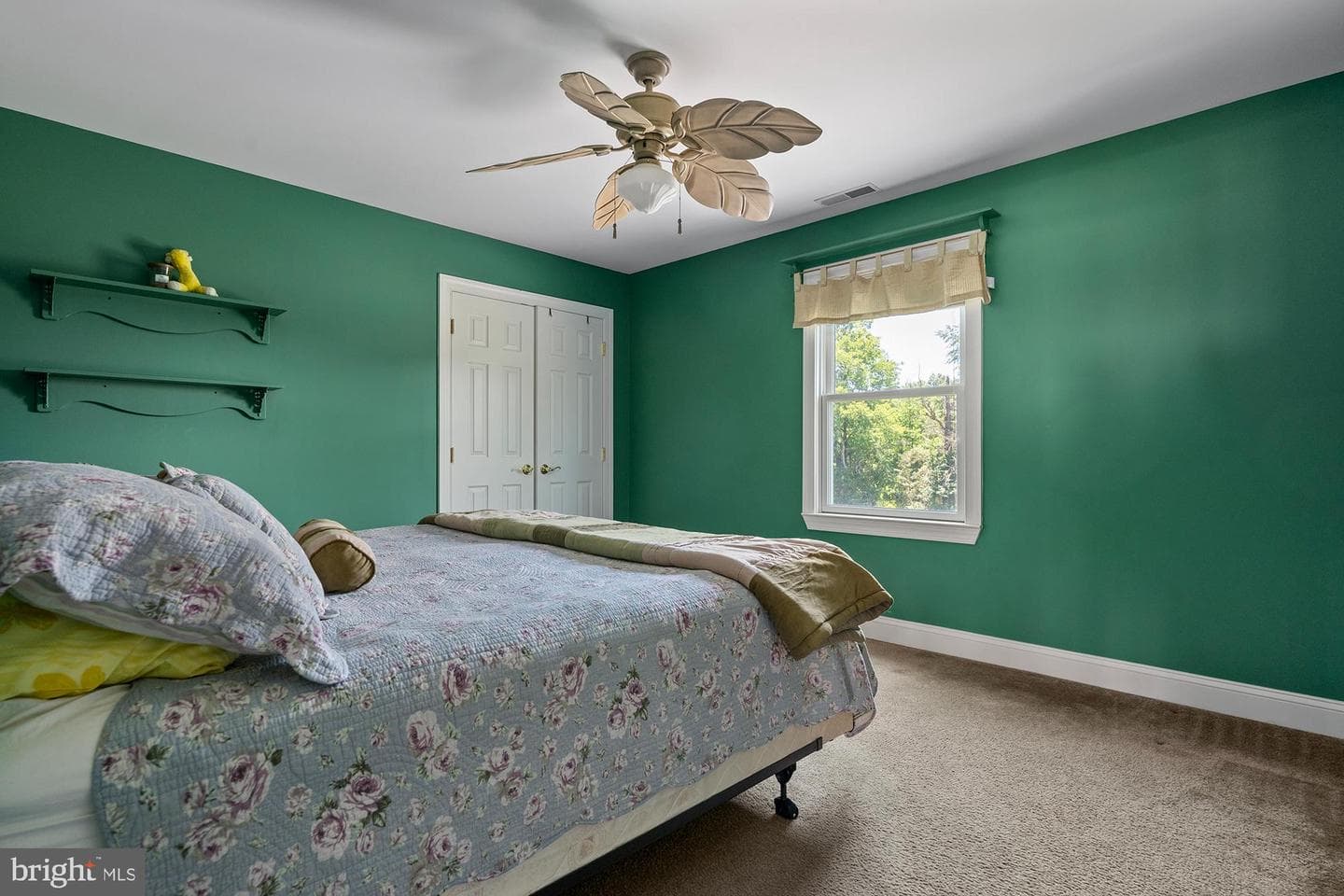 75 Saint Johns Road W photo 38