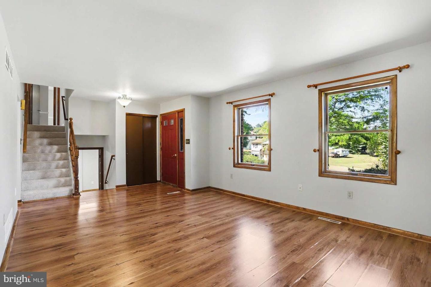 16 Wadsworth Drive photo 6