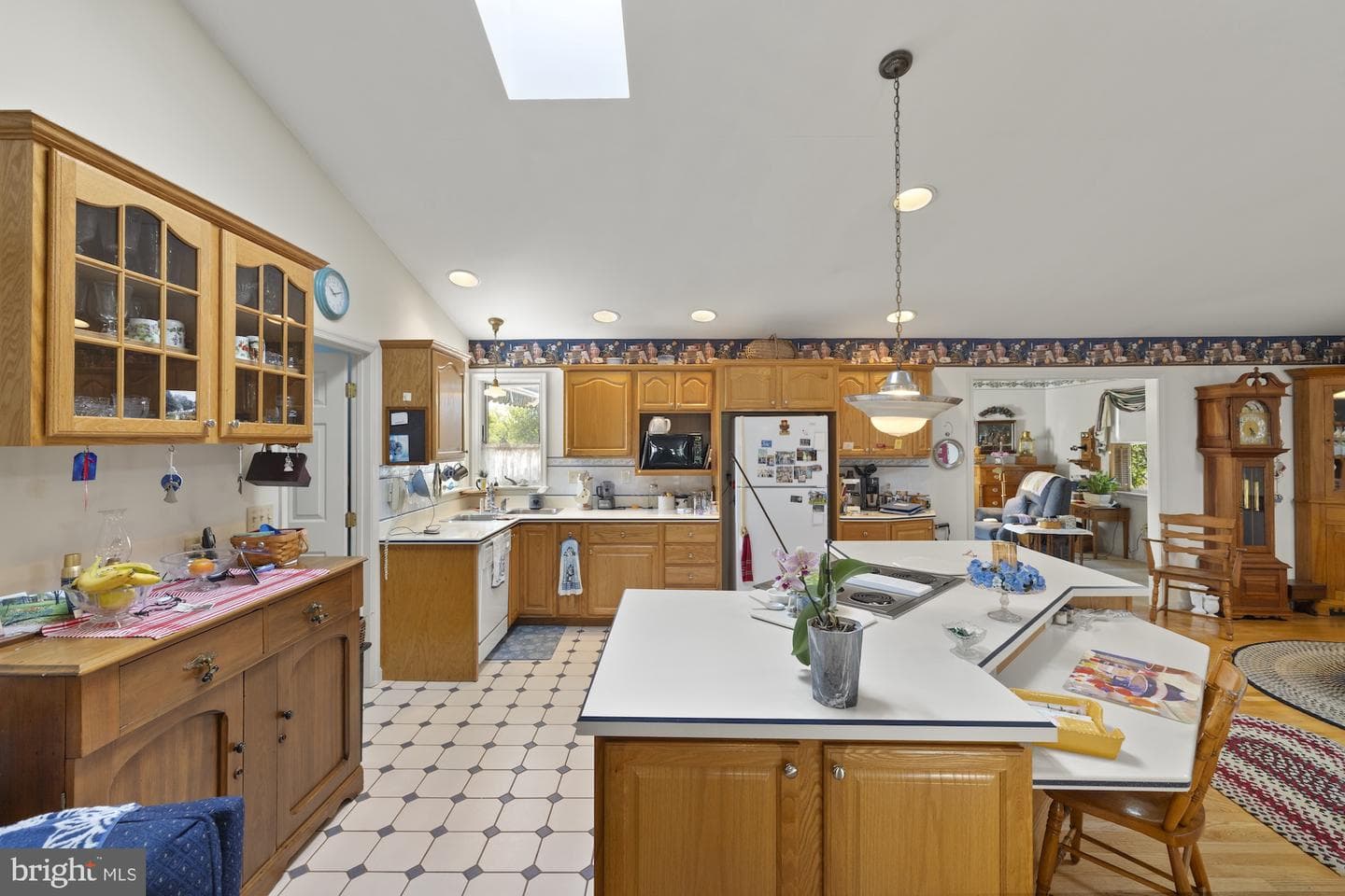 327 Beaver Street photo 16