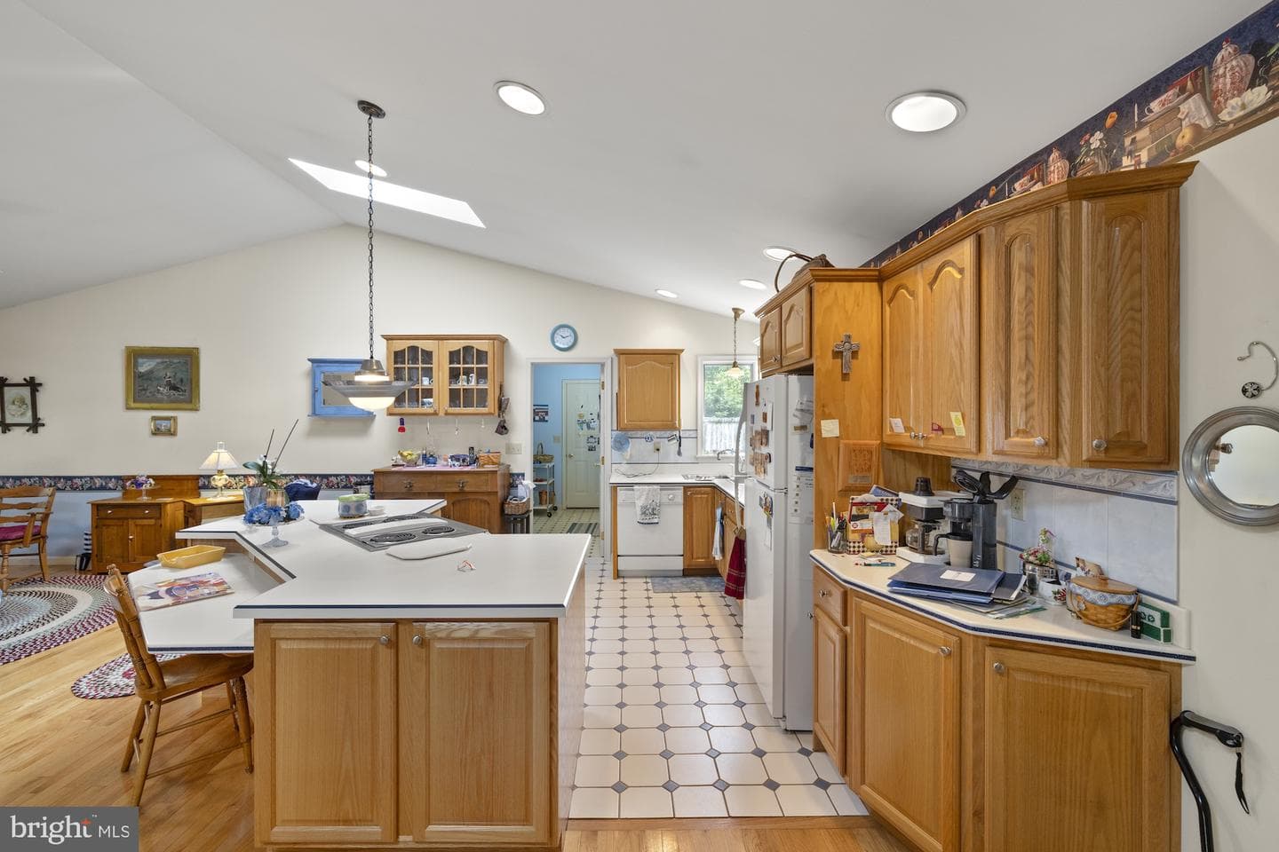 327 Beaver Street photo 19