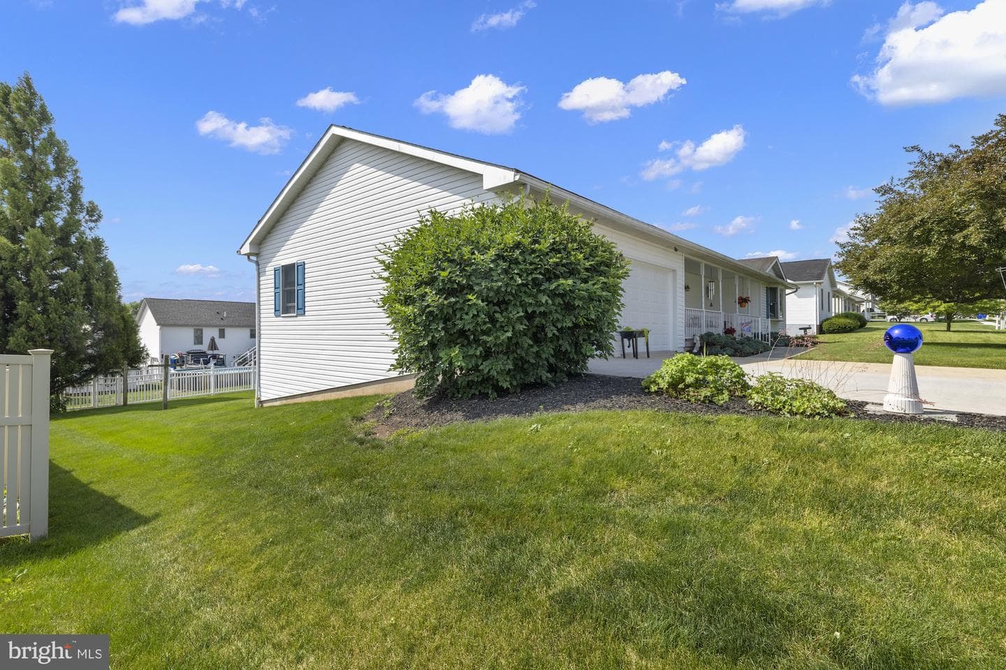 327 Beaver Street photo 4