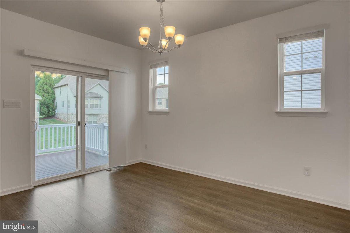 75 Garrison Falls Drive photo 28