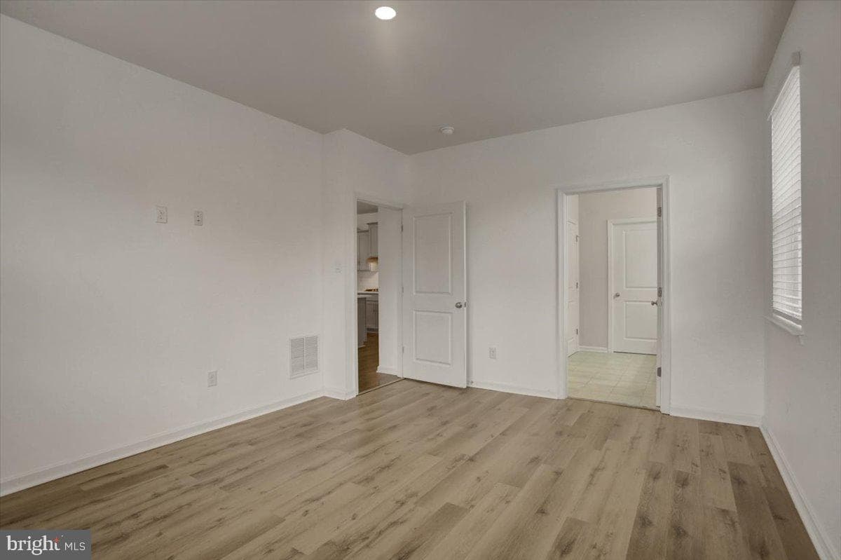 75 Garrison Falls Drive photo 29