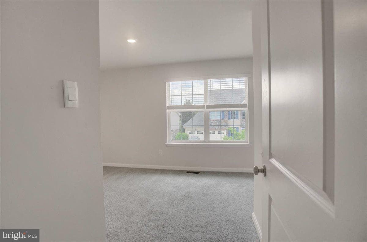 75 Garrison Falls Drive photo 42