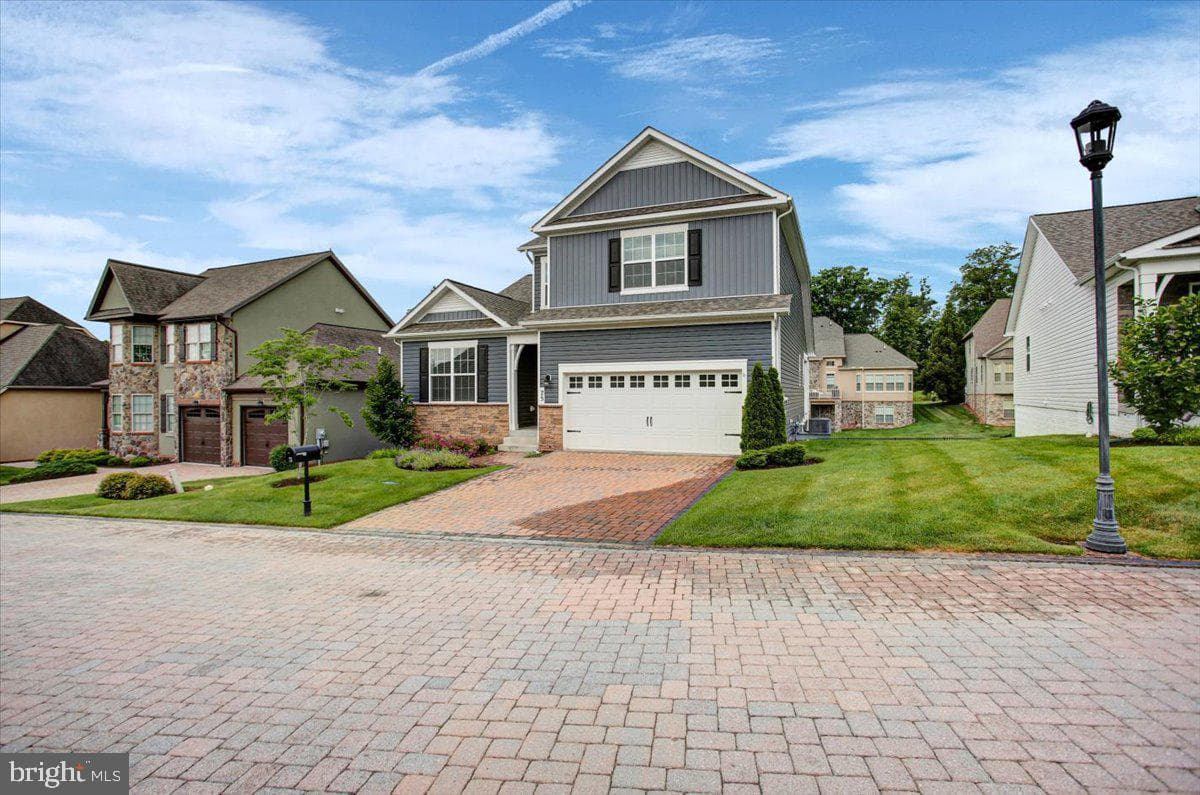 75 Garrison Falls Drive photo 59