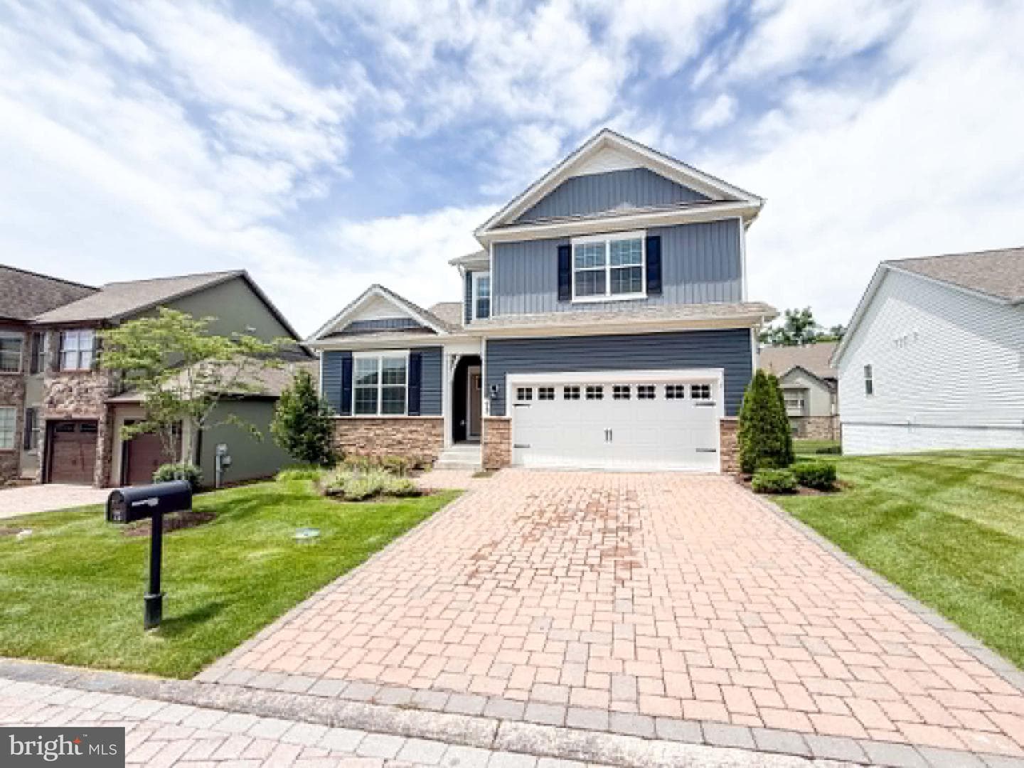 75 Garrison Falls Drive photo 8