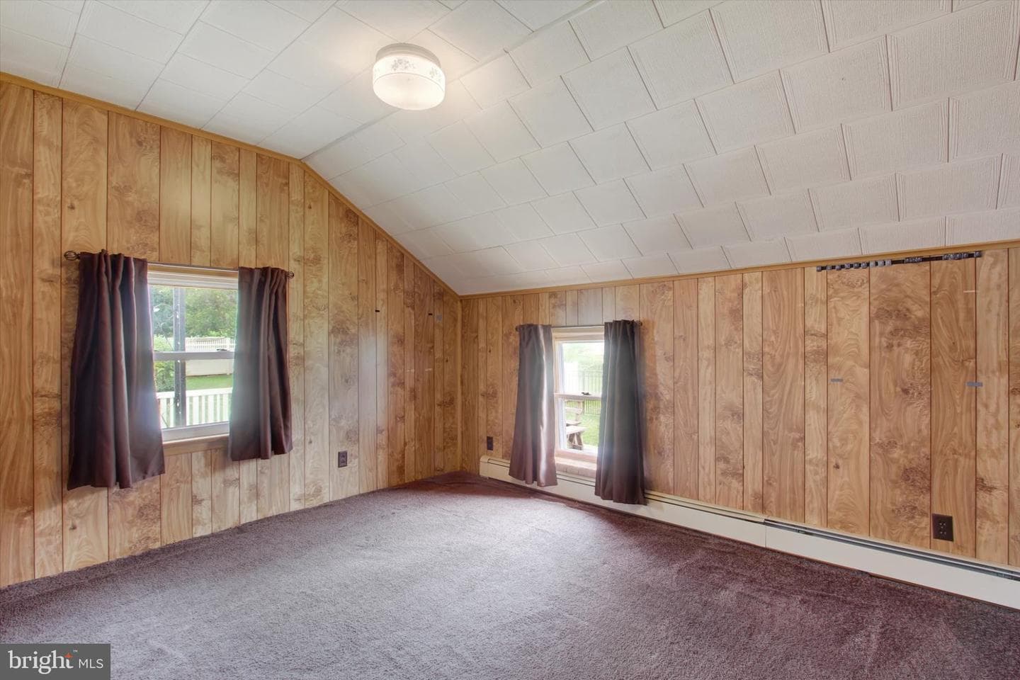 526 W King Street photo 12