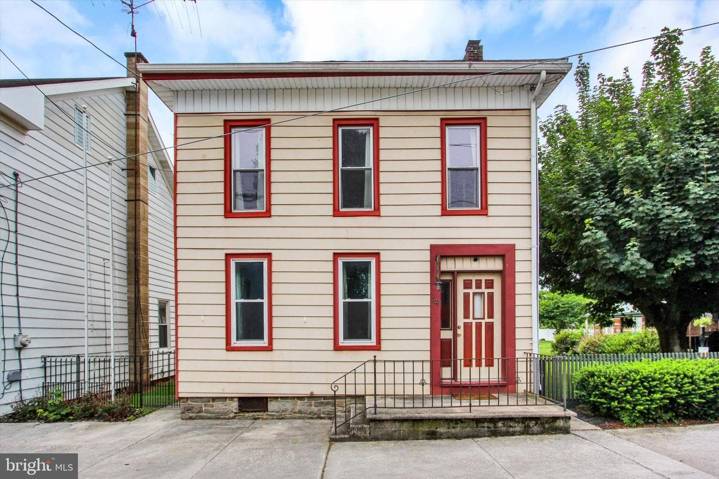 526 W King Street photo 31