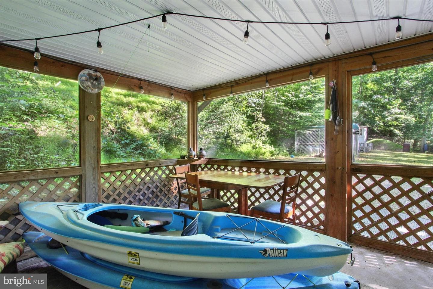 89 Oak Lane photo 3