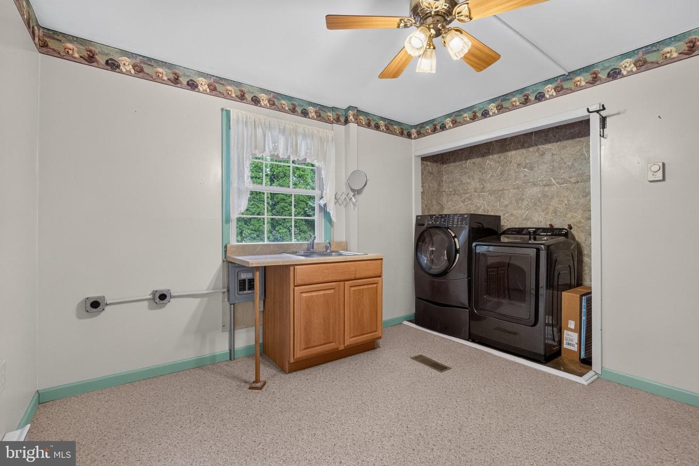 15 Howard Drive photo 23