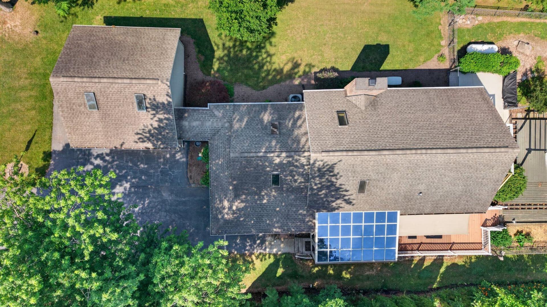 15 Howard Drive photo 5