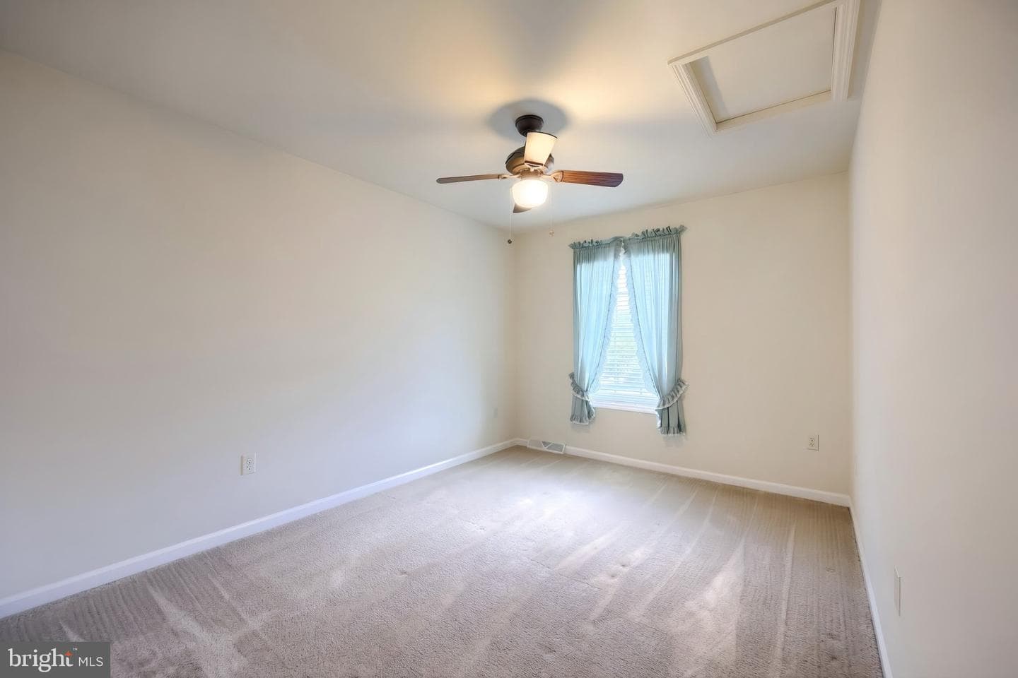 137 Kimberly Lane photo 37