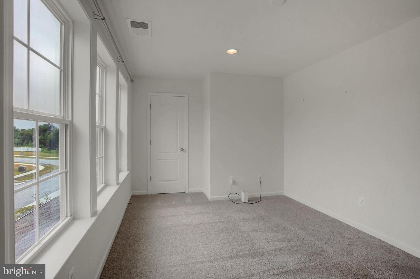 34 Chesterfield Road photo 18