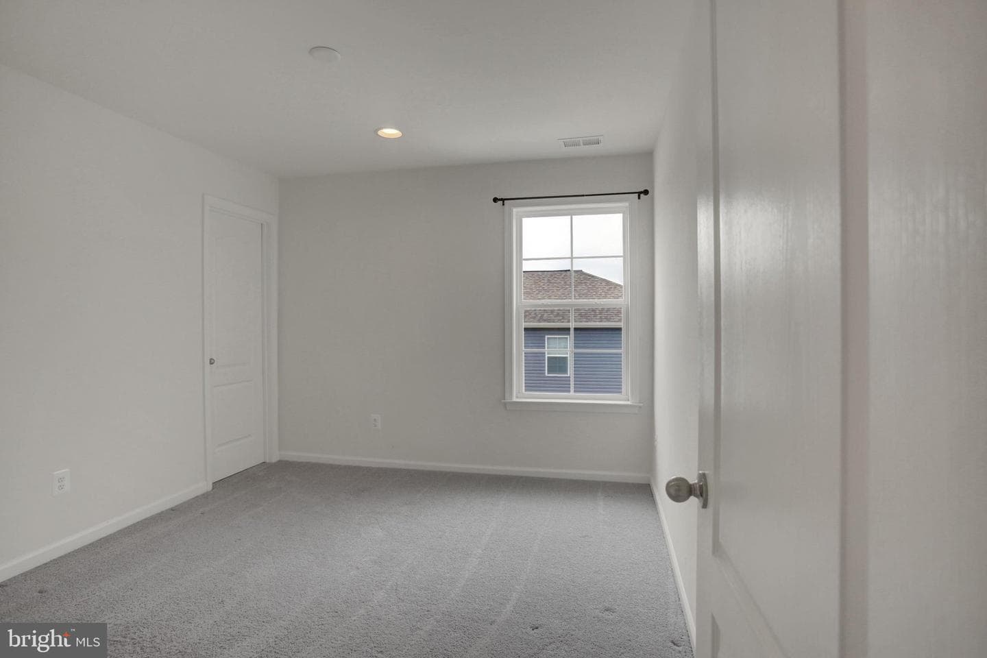 34 Chesterfield Road photo 23