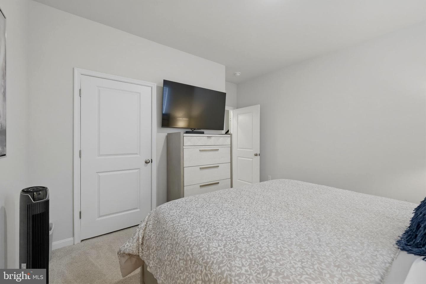 2 Charles Drive photo 17