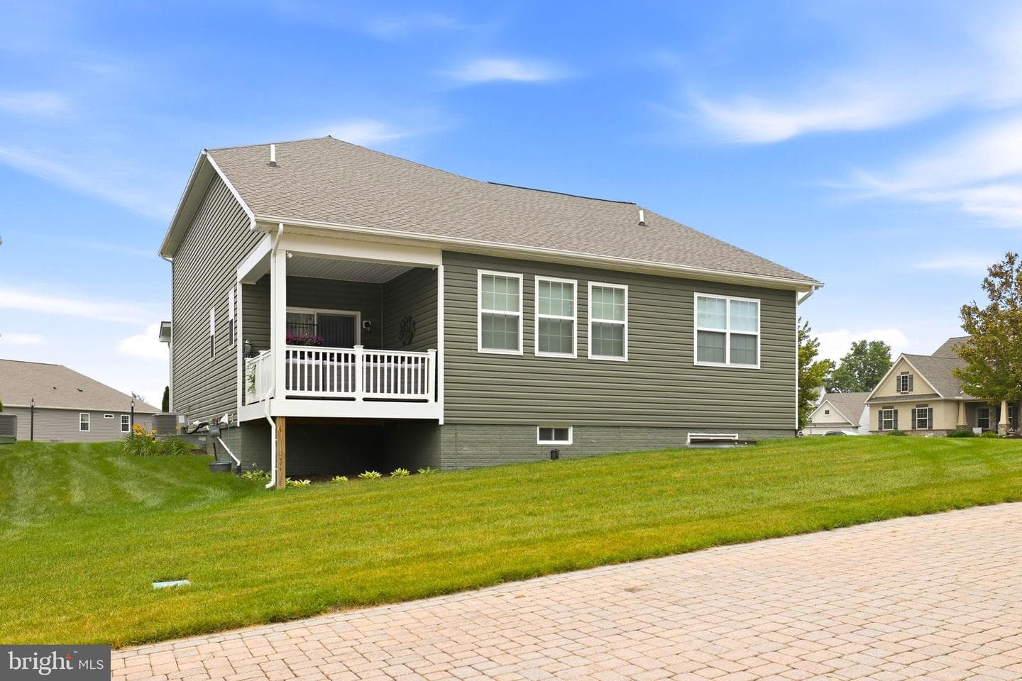 2 Charles Drive photo 86