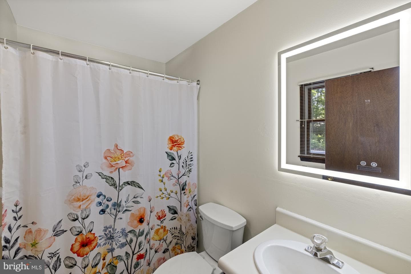 16 Halleck Drive photo 34