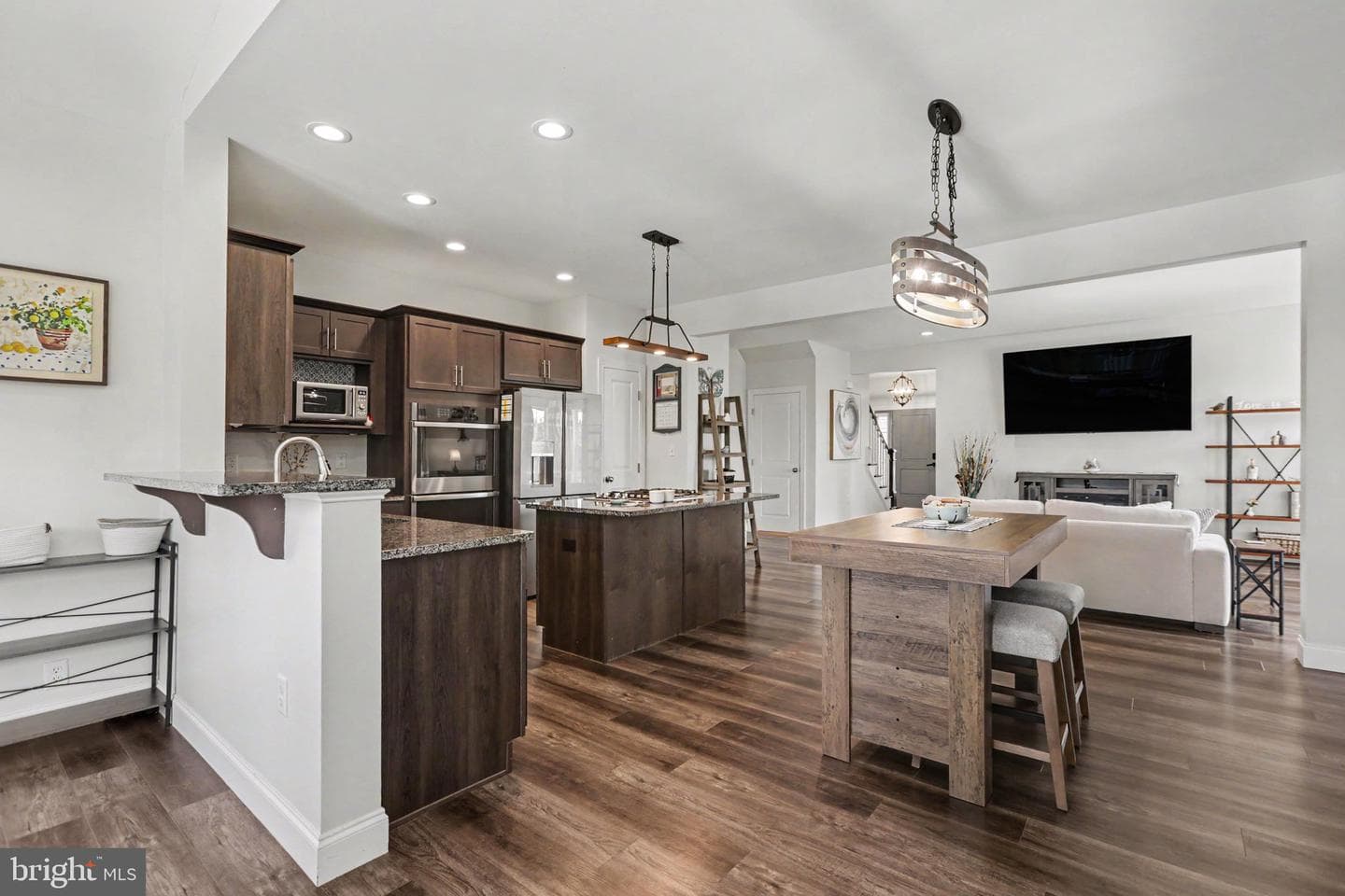 276 Jessica Drive photo 13