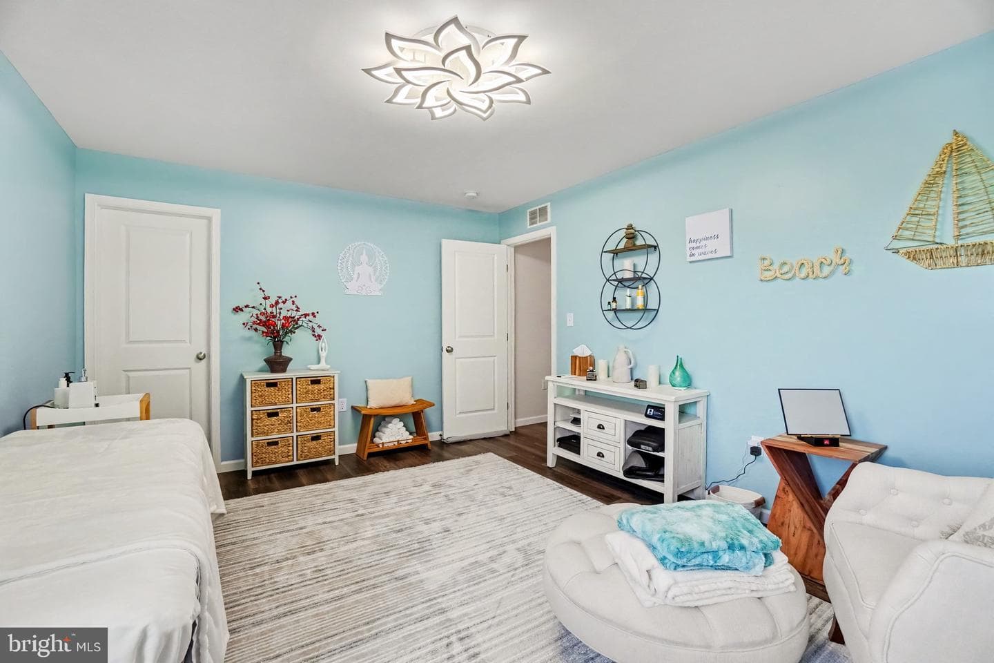 276 Jessica Drive photo 33