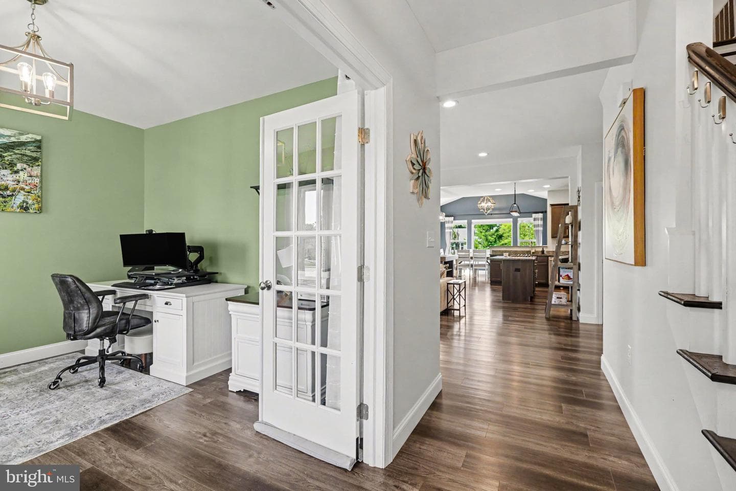 276 Jessica Drive photo 8