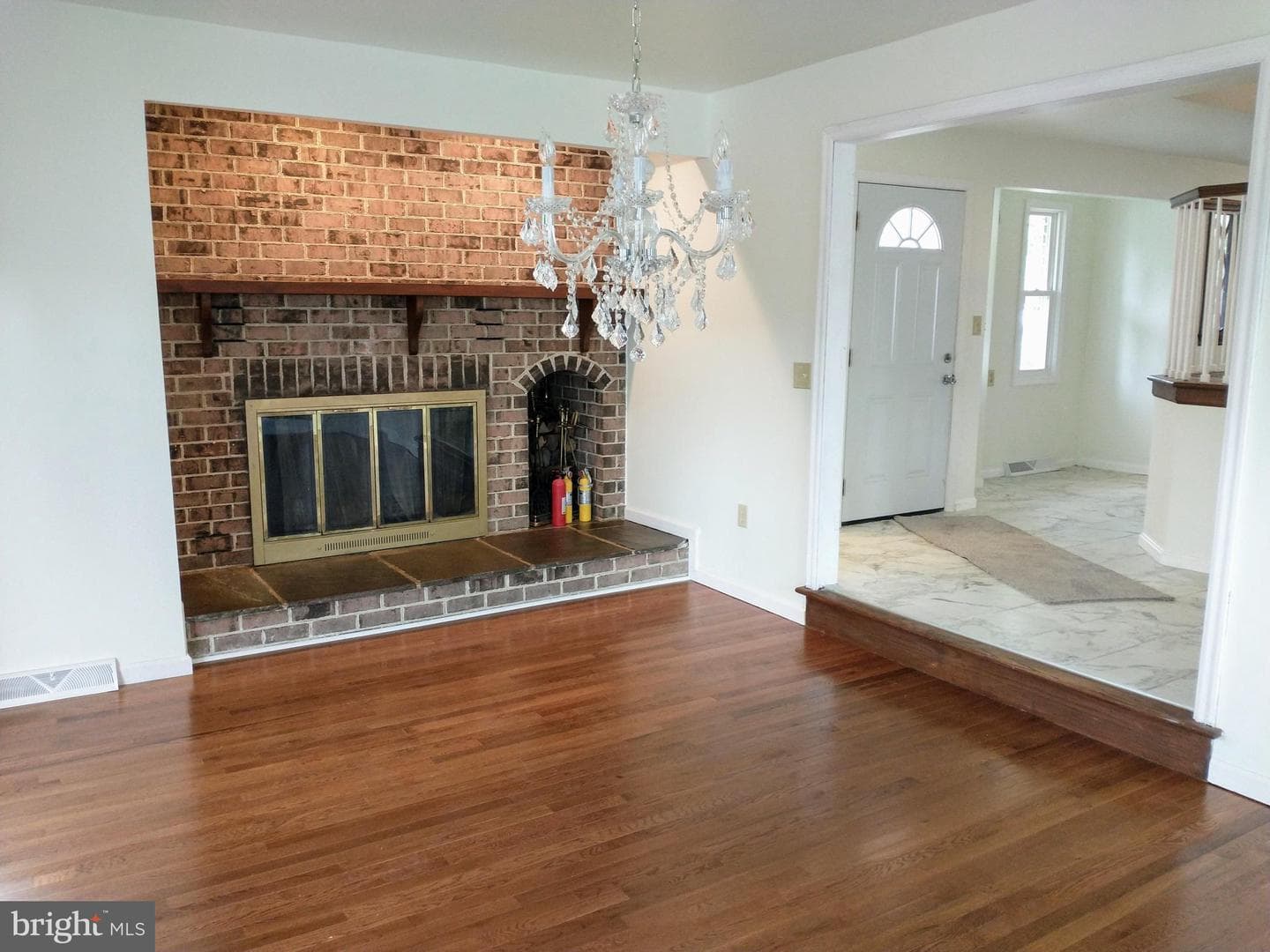 512 Mifflin Boulevard photo 11