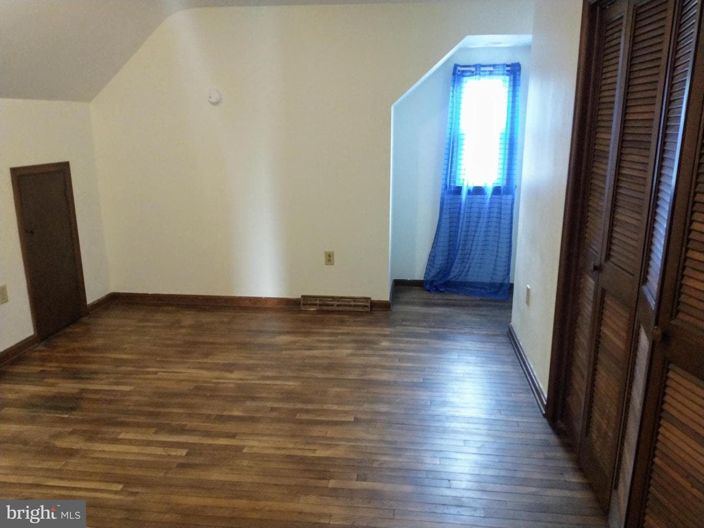 512 Mifflin Boulevard photo 26