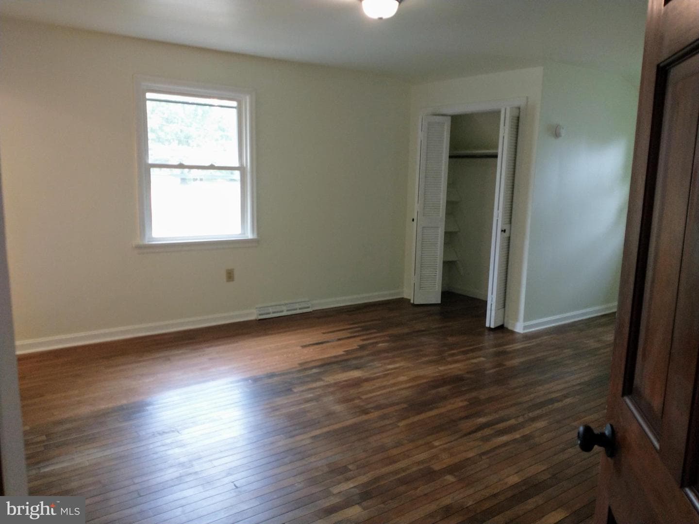 512 Mifflin Boulevard photo 39
