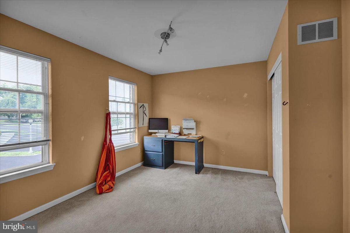 17 Charlemont Court photo 18