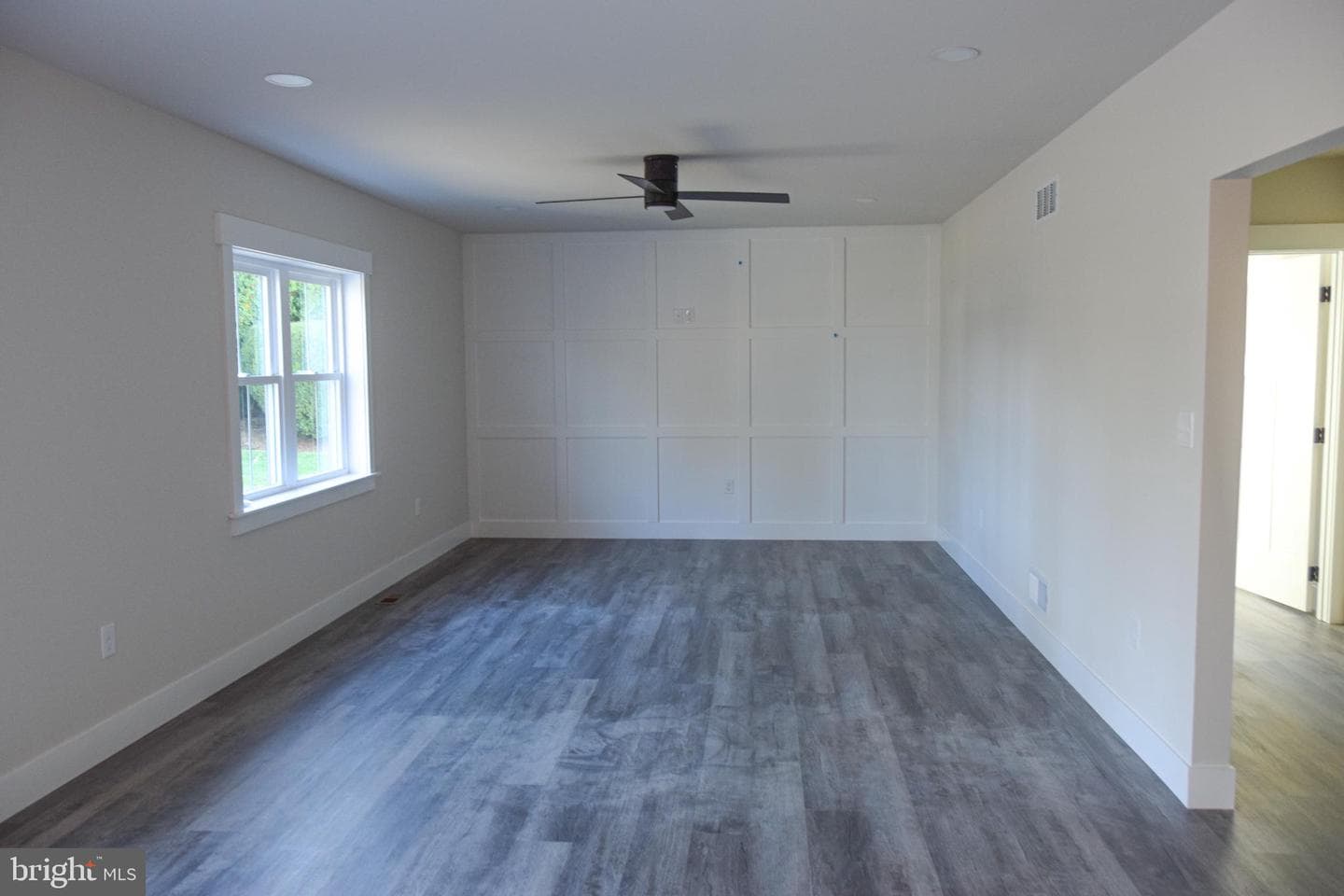 217 E Wilson Avenue photo 6
