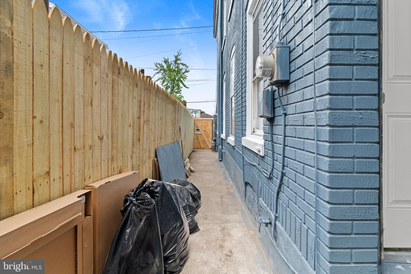 910 Pike Street photo 48