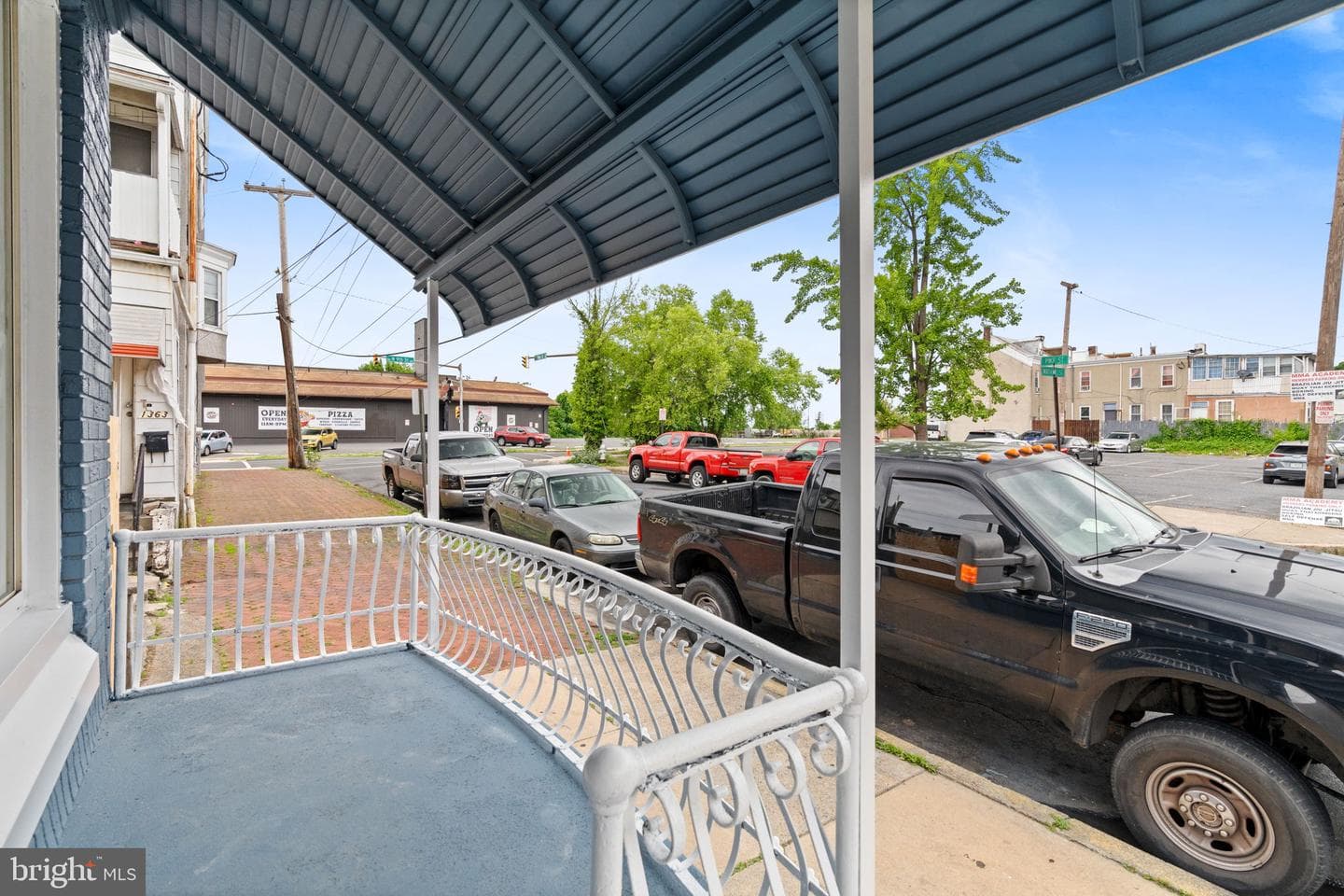 910 Pike Street photo 8
