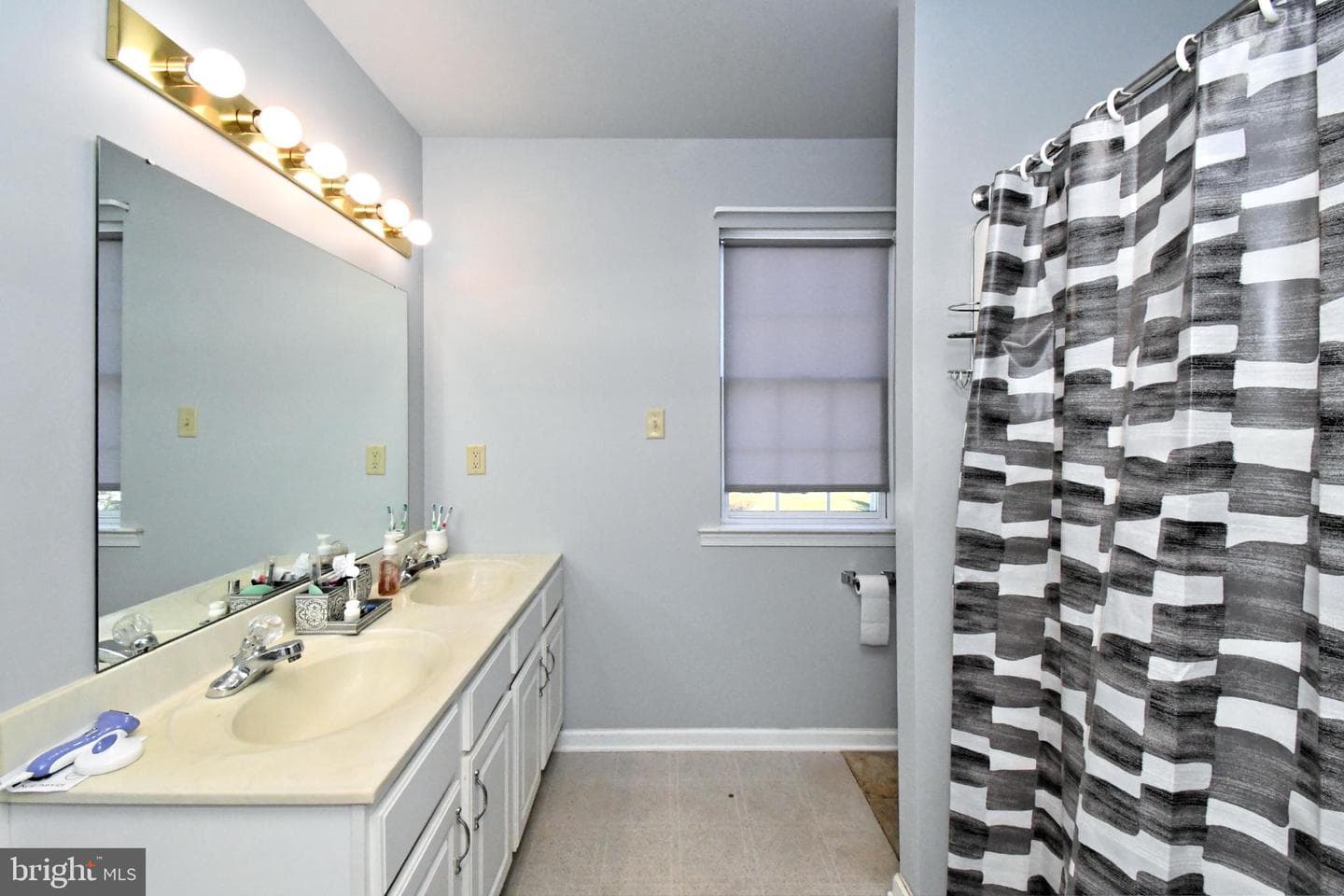 306 Kingston Drive photo 33