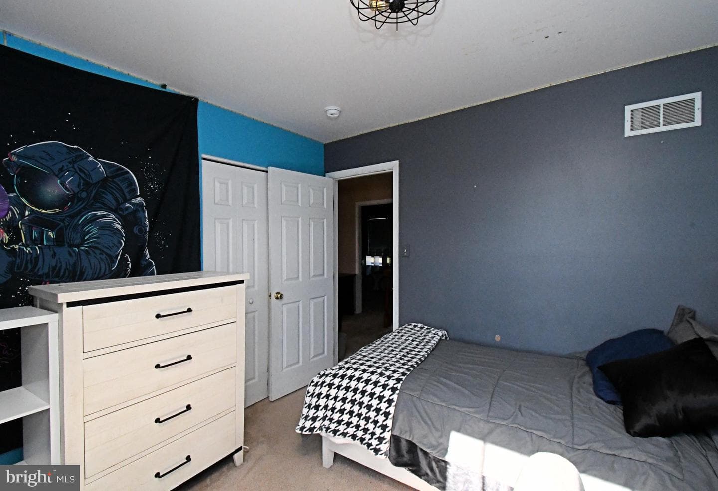 306 Kingston Drive photo 36