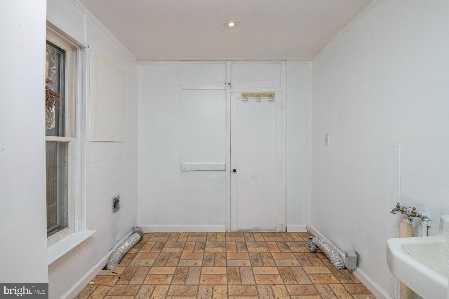 202 Water Street photo 16