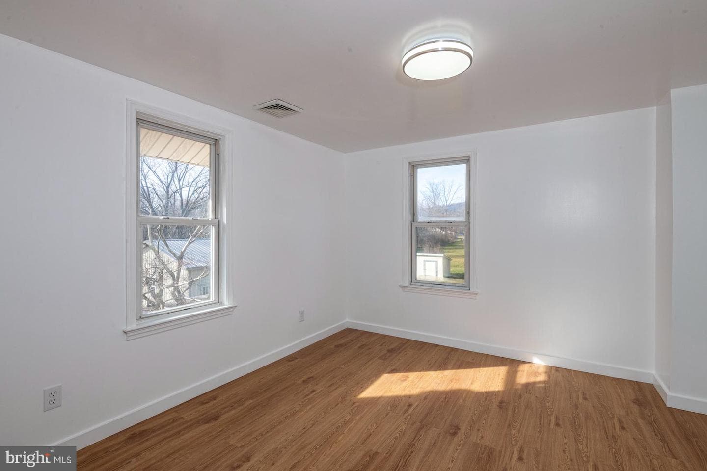 202 Water Street photo 17