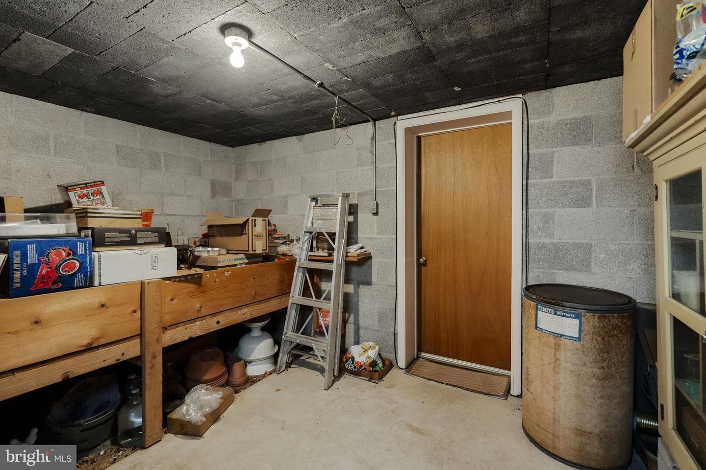 555 Lincoln Drive photo 46