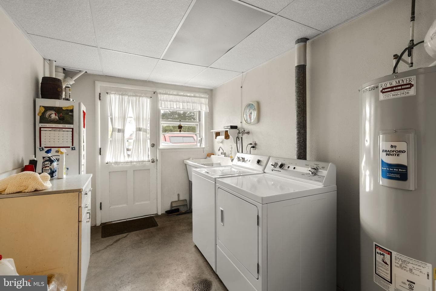 555 Lincoln Drive photo 49