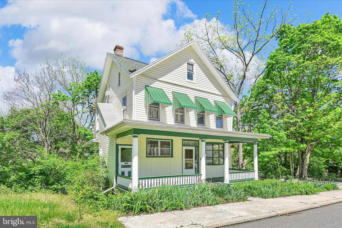 147 Walnut Street photo 2