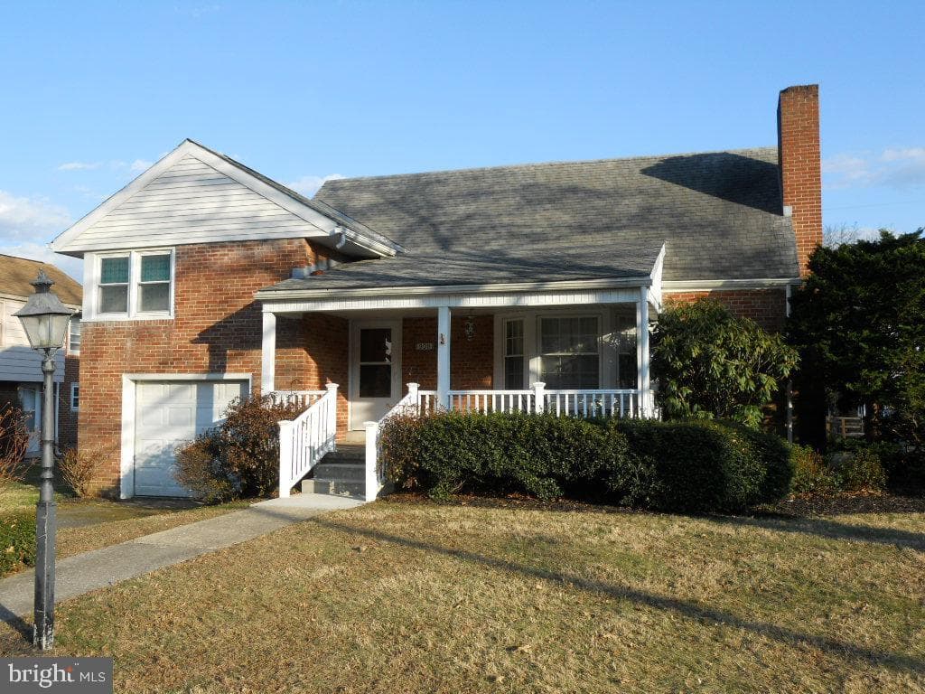 909 Brighton Avenue