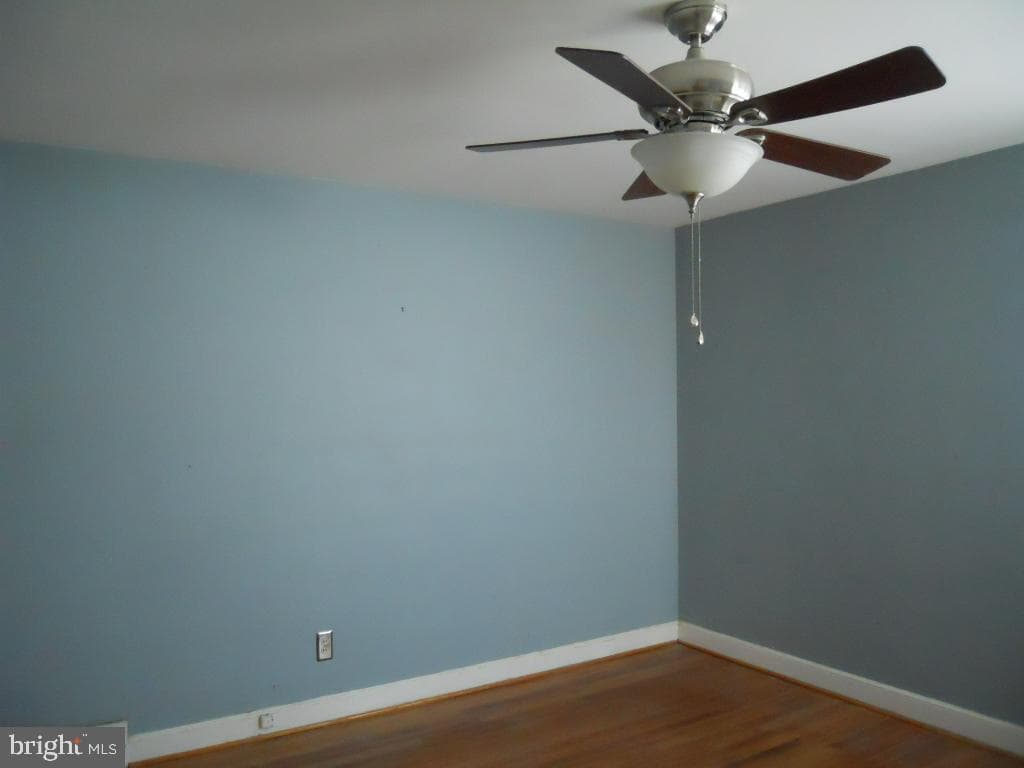 909 Brighton Avenue photo 29