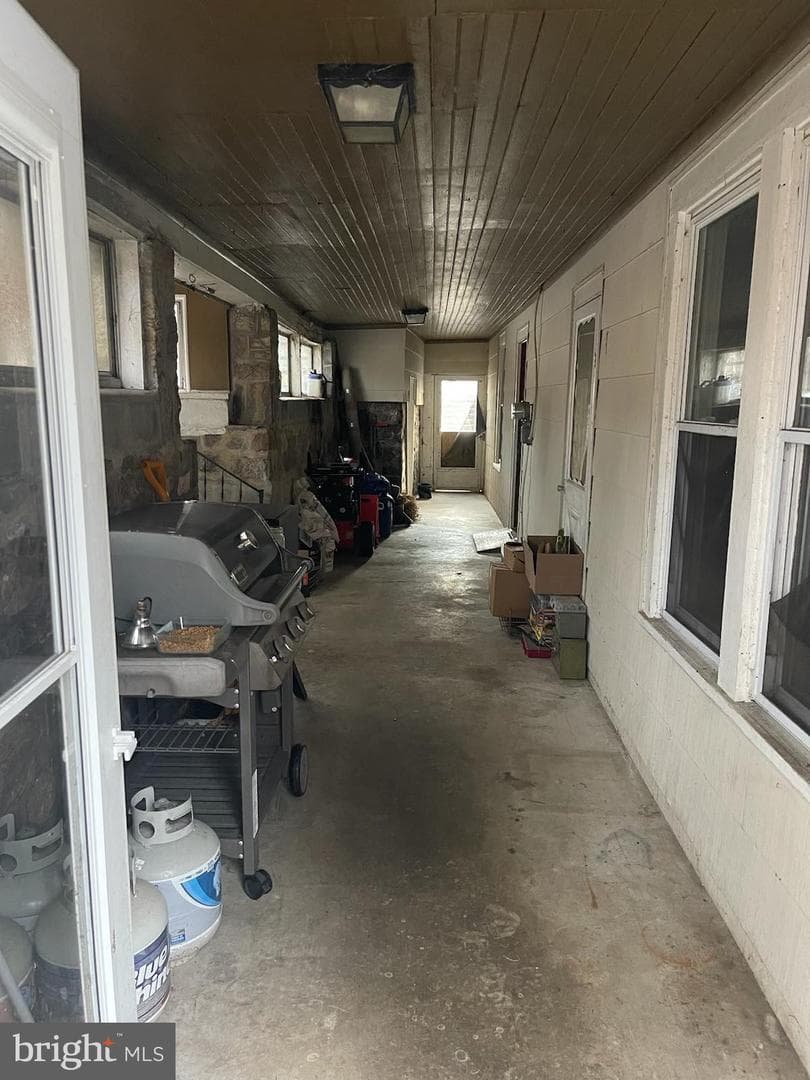 108 Poplar Road photo 28
