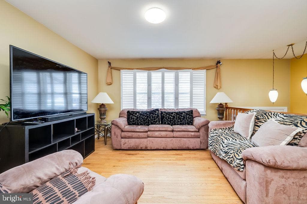 31 Hearthstone Drive photo 3